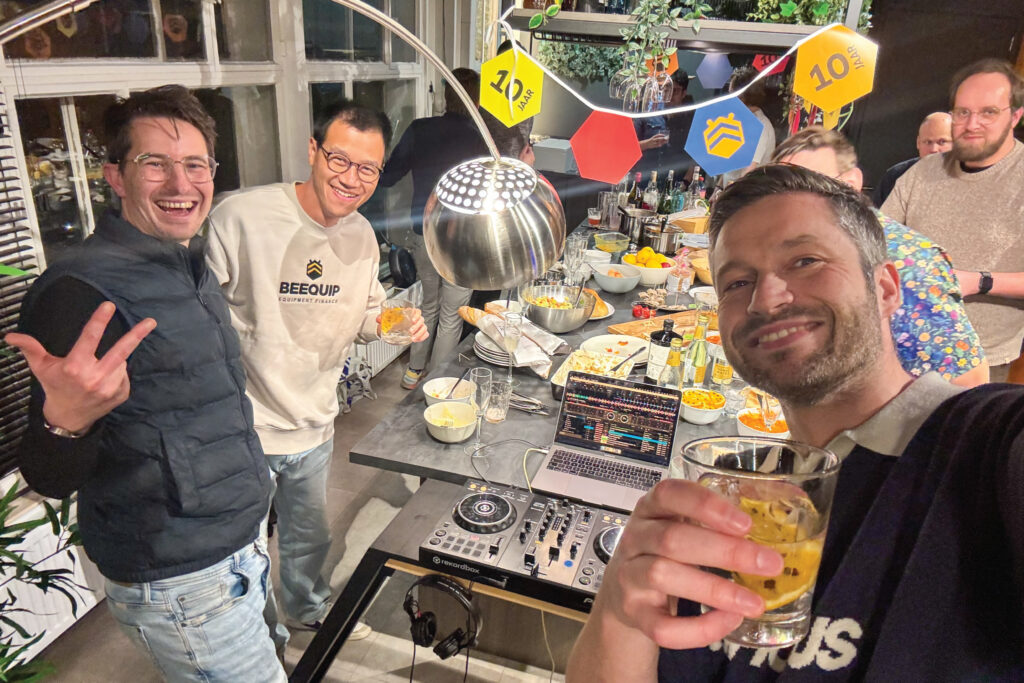 beequip-culture-team-party